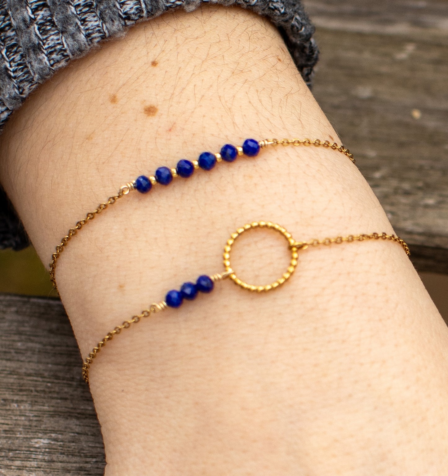 Bracelet avec cercle et pierre naturelle