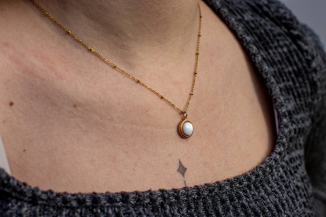 Collier acier inoxydable doré pendentif torsadé