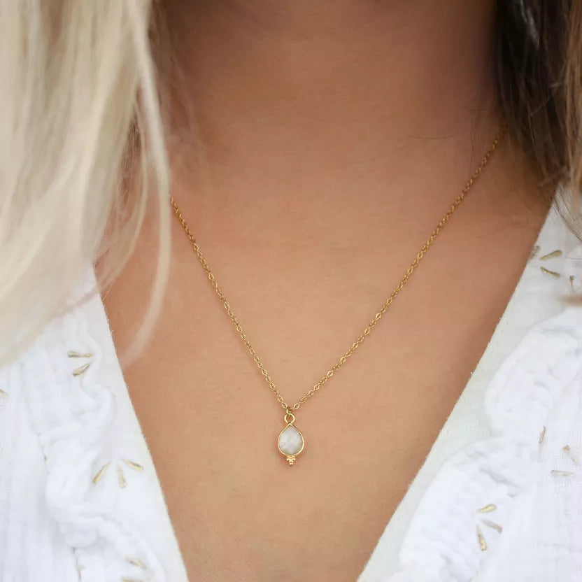 Collier acier inoxydable doré avec pendentif